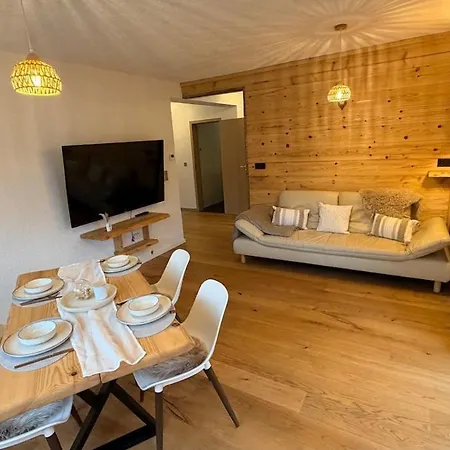 Thewoodenstack Appartement